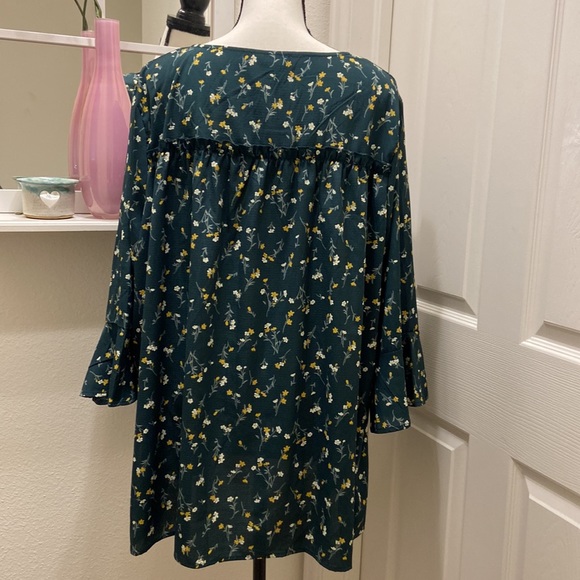 Weekend Suzanne Betro Women’s Tunic - Picture 3 of 7